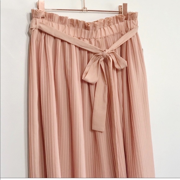 Hunter Dixon Accordion Pleated Blush Peach Pink Midi Skirt with Sash Tie Small - Picture 4 of 8